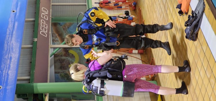 Dry suit training and try dives
